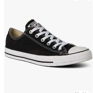Converse Black And White Size 7